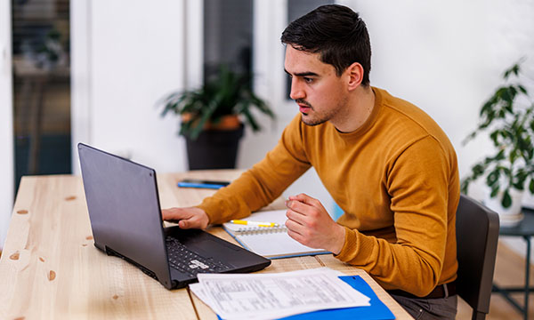 Nursing students report feeling disillusioned, frustrated and fearful for the future as they receive repeated rejections from employers