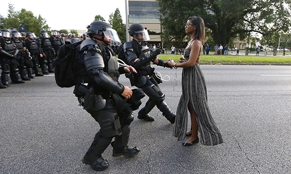 Leshia Evans