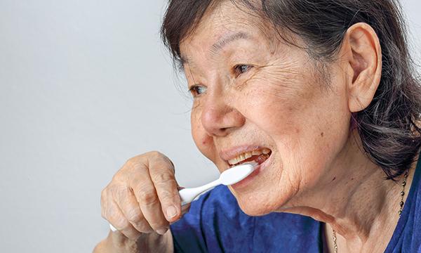 Brushing teeth